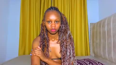 Littlevenus online show from February 3, 2:53 am