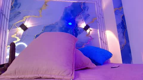 Lorrayne online show from November 4, 12:10 pm