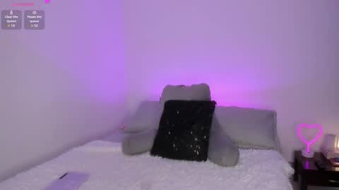   online show from December 22, 1:58 pm