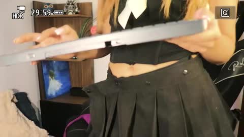 Lucy online show from November 29, 11:42 pm