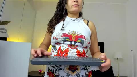  luna  sweet  online show from February 23, 2:56 am