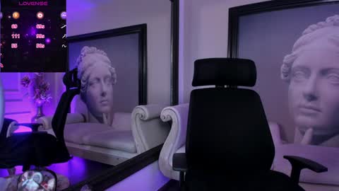 Snapshot of _luna_dupont_ chatting on January 23, 11:48 am  Luna  online show from January 23, 11:48 am