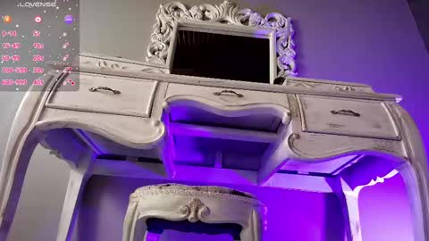 Snapshot of _luna_dupont_ chatting on March 3, 11:58 am  Luna  online show from March 3, 11:58 am