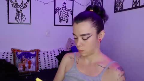 Marce  online show from January 8, 1:00 am