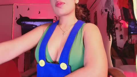 Snapshot of _megan_akbar chatting on October 20, 12:08 pm Marce  online show from October 20, 12:08 pm