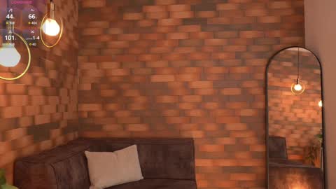 Snapshot of _meghan_gomez1_ chatting on March 8, 5:09 pm     online show from March 8, 5:09 pm