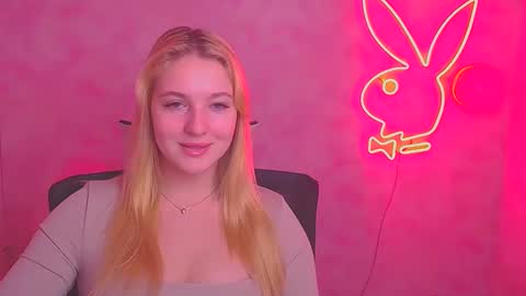 Melanie online show from February 16, 12:32 pm