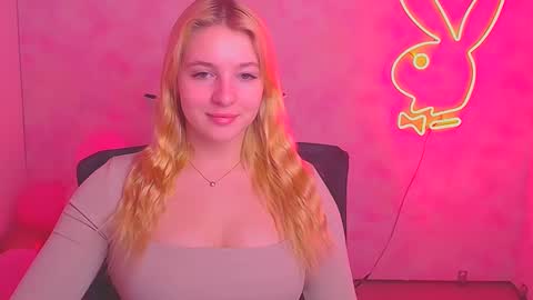 Melanie online show from February 25, 7:52 am