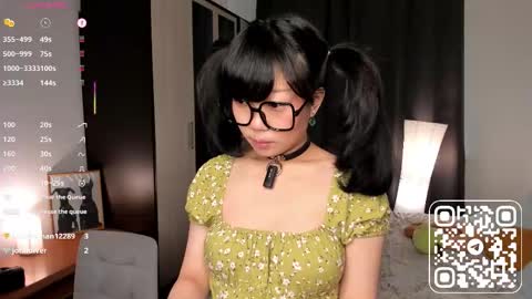 _molly_molly_molly_ online show from October 8, 12:20 pm