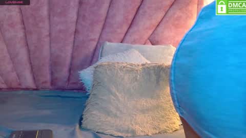 Molly online show from February 6, 4:14 pm