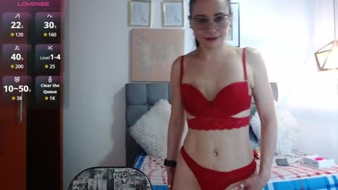 Snapshot of _naomi_s chatting on September 29, 2:11 pm _naomi_s online show from September 29, 2:11 pm