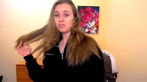 Snapshot of _nicole_new chatting on March 6, 1:24 pm Nica online show from March 6, 1:24 pm