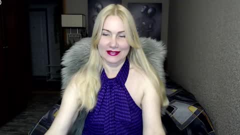 Donella    online show from January 28, 2:21 pm