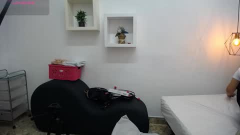 pamela online show from November 1, 6:01 pm