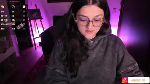 Snapshot of _peach__ chatting on January 23, 4:09 am violeta ig  online show from January 23, 4:09 am