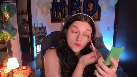 Snapshot of _peach__ chatting on March 9, 3:22 am violeta ig  online show from March 9, 3:22 am