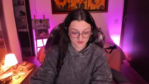 Snapshot of _peach__ chatting on February 28, 1:15 am violeta ig  online show from February 28, 1:15 am