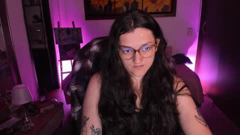 Snapshot of _peach__ chatting on February 25, 2:36 am violeta ig  online show from February 25, 2:36 am