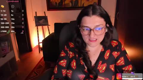 Snapshot of _peach__ chatting on February 14, 3:54 am violeta ig  online show from February 14, 3:54 am