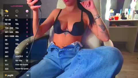 Ilona online show from December 4, 3:24 pm