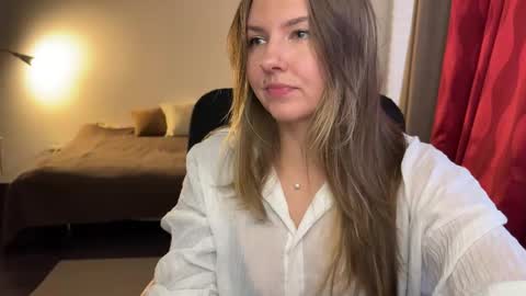  HADLY see u online 0312  online show from September 22, 4:05 pm