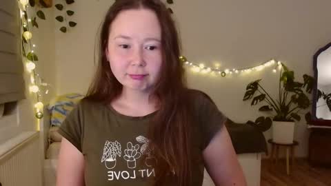 Snapshot of _rosie_cheeks_ chatting on September 23, 6:39 pm See you  online show from September 23, 6:39 pm