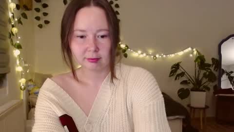 Snapshot of _rosie_cheeks_ chatting on September 25, 6:06 pm See you  online show from September 25, 6:06 pm