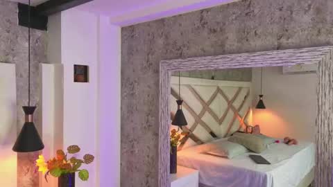 Sara online show from October 1, 8:58 pm