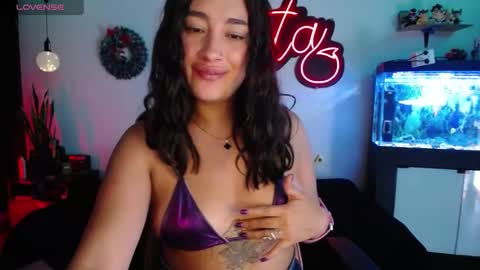  SantaLove  online show from December 23, 8:14 pm