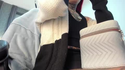 Selene online show from February 24, 1:27 am