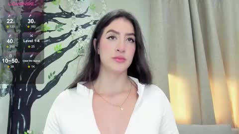 Snapshot of _sofia_cruz chatting on October 7, 7:18 pm 640 200 online show from October 7, 7:18 pm
