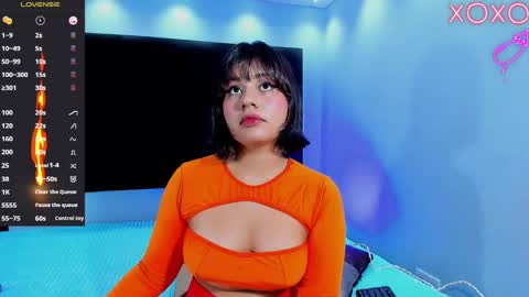 V E N U S online show from January 9, 1:02 pm