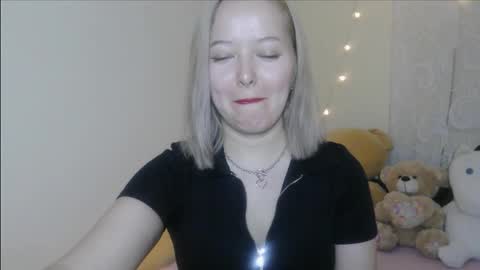 _sweet_smile_ online show from October 28, 8:35 pm