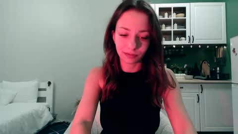 Mia online show from January 6, 5:38 pm