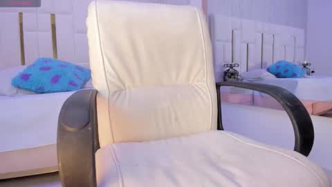 Rousse  online show from September 9, 7:13 pm