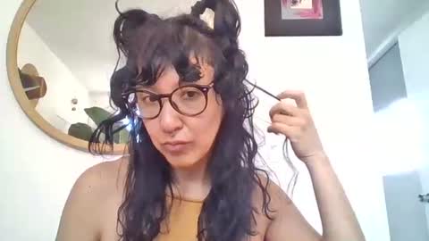 _tutti_frutti_ online show from February 15, 5:56 pm