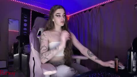 Roxy online show from February 16, 6:52 pm