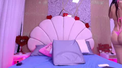 Aisha online show from February 12, 11:56 am