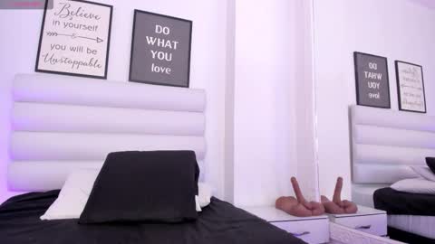 abbey_walker online show from March 15, 11:45 am