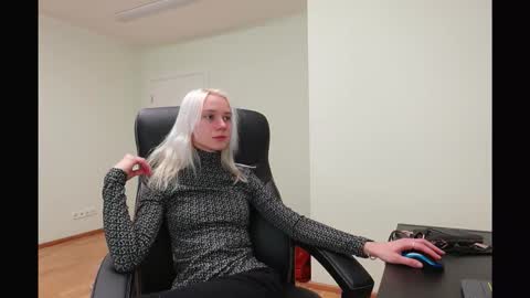 ABBY LAKER online show from October 22, 4:56 pm