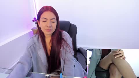 Snapshot of abbystones chatting on January 30, 12:16 pm Abby Stones online show from January 30, 12:16 pm