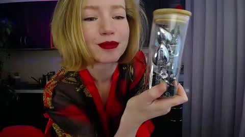 Abigail Mcgee online show from January 14, 6:07 am