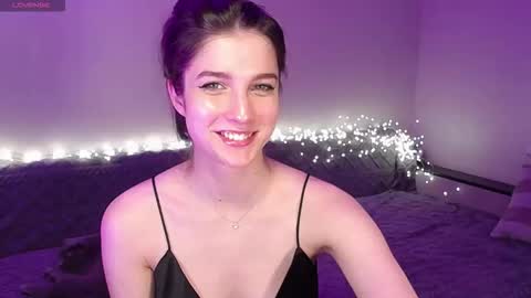 Abigail online show from November 22, 5:59 pm