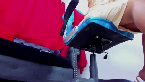 Abril Beltran online show from February 13, 11:50 pm