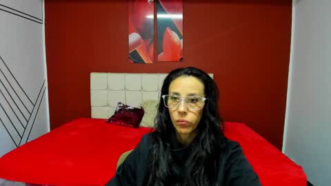 ABRIL online show from December 5, 8:00 pm