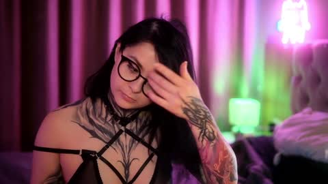 Snapshot of acid_pie chatting on January 28, 10:34 pm acid_pie online show from January 28, 10:34 pm