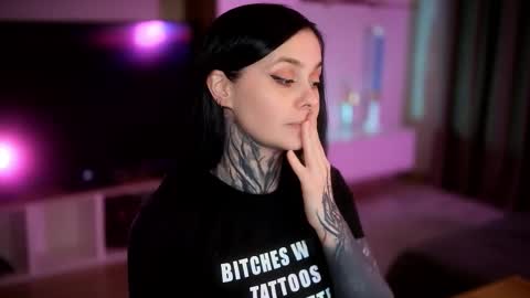 Snapshot of acid_pie chatting on October 21, 8:35 pm acid_pie online show from October 21, 8:35 pm