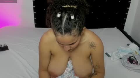 NIKI online show from December 4, 1:46 pm