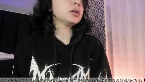 Ade  online show from February 28, 8:52 pm