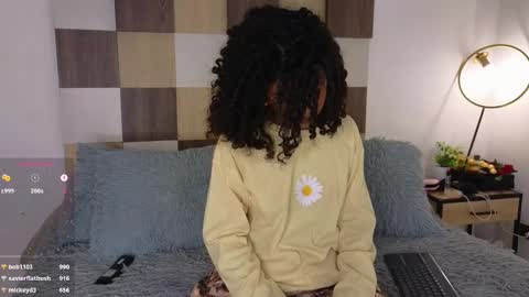 Andrea online show from February 15, 8:34 pm